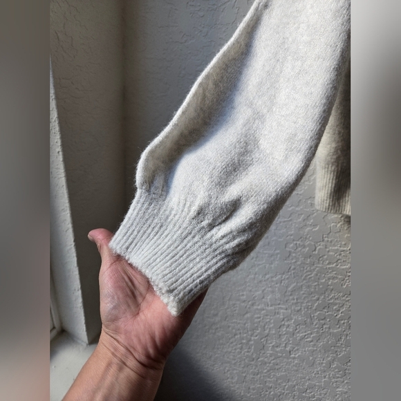 Draper James RSVP Long Sleeve Gray Jeweled Sweater Size Large - Picture 12 of 15